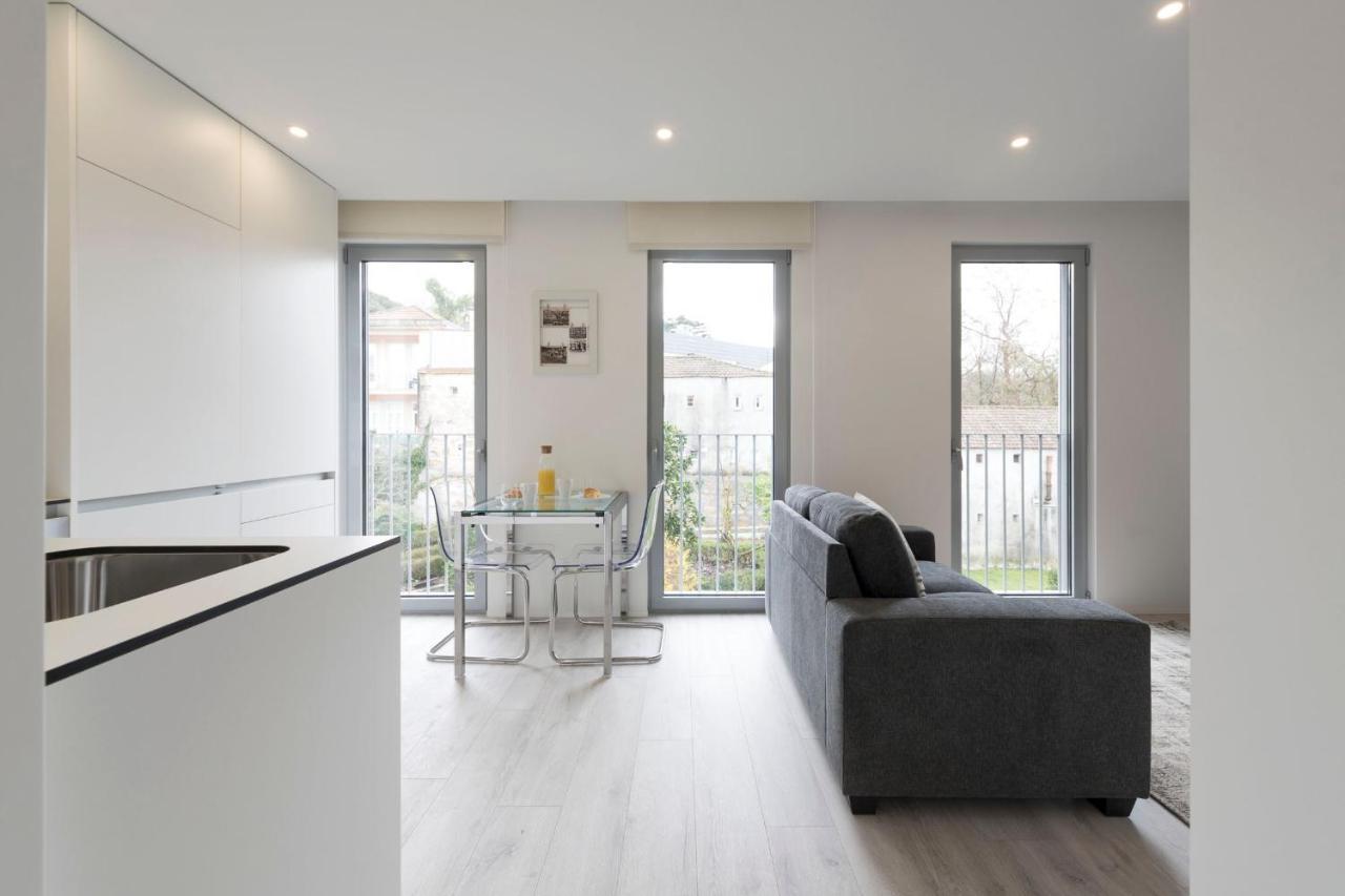 Lovelystay - Modern Loft With Gym & Free Parking Minutes Away From Cbd OOporto Exterior foto